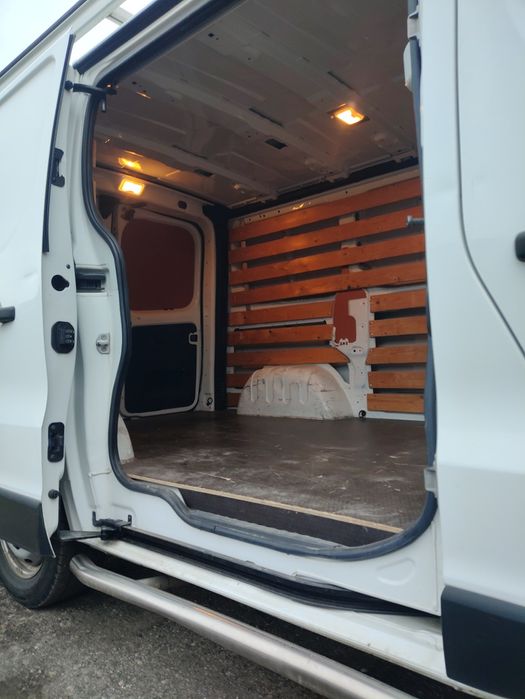 Vând  Opel Vivaro/Renault Trafic