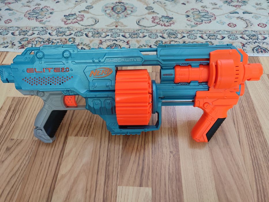 Продам Nerf Blaster