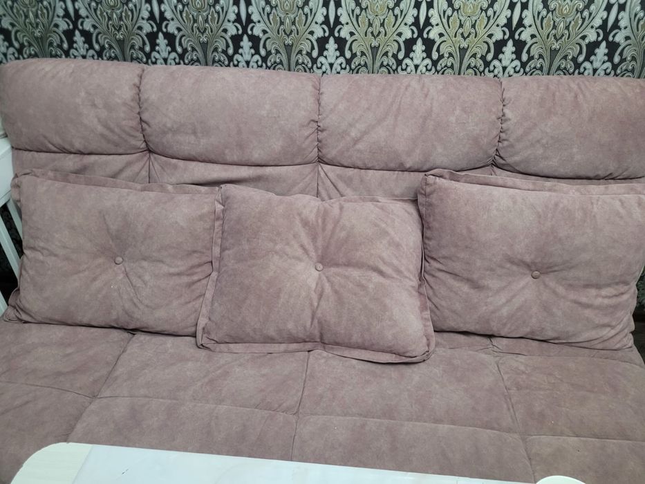 Продается мягкий диван