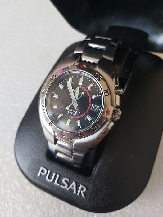 Часовник  PULSAR Kinetic Series PF2