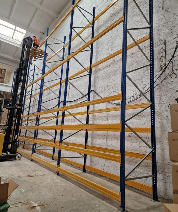 Rafturi metalice depozitare marfa 32x6