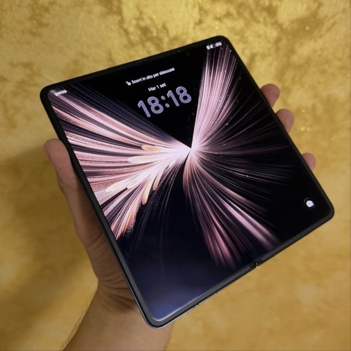 Honor Magic V5.