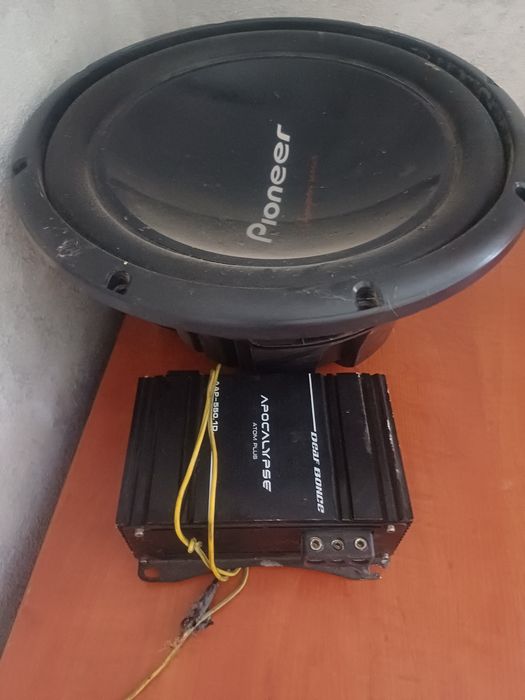 Продам сабвуфер комплект