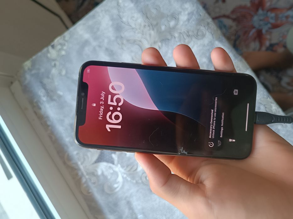 Ikkita telefon #1 Xiaomi 11T 5G 8/128 #2 iphone xs 64GB