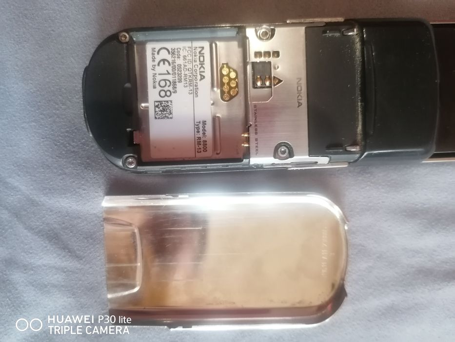 НАМАЛЕН!Телефон Nokia 8800