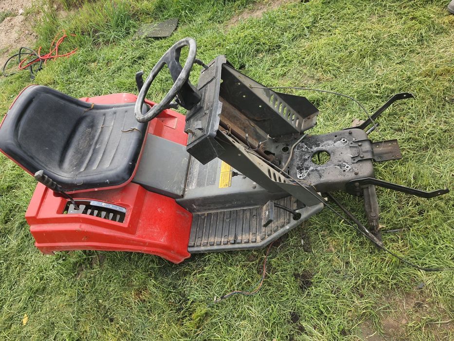 Sasiu tractoras gazon bun pentru proiect motocultor.