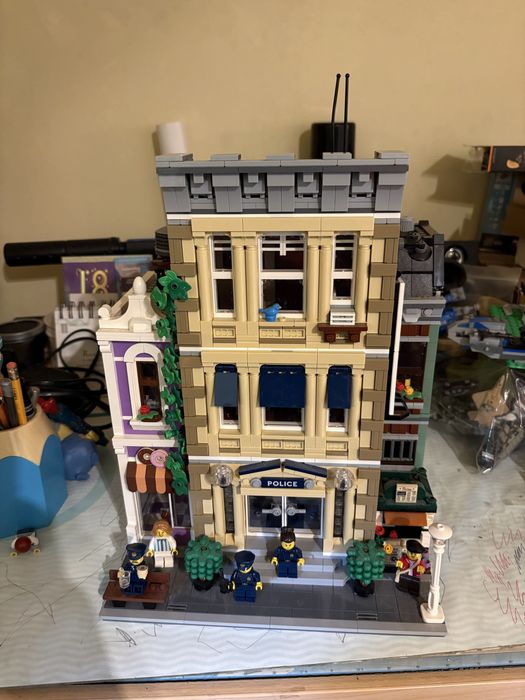 Set Lego 10278 police station
