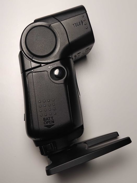 Canon 320EX - speedlite compact