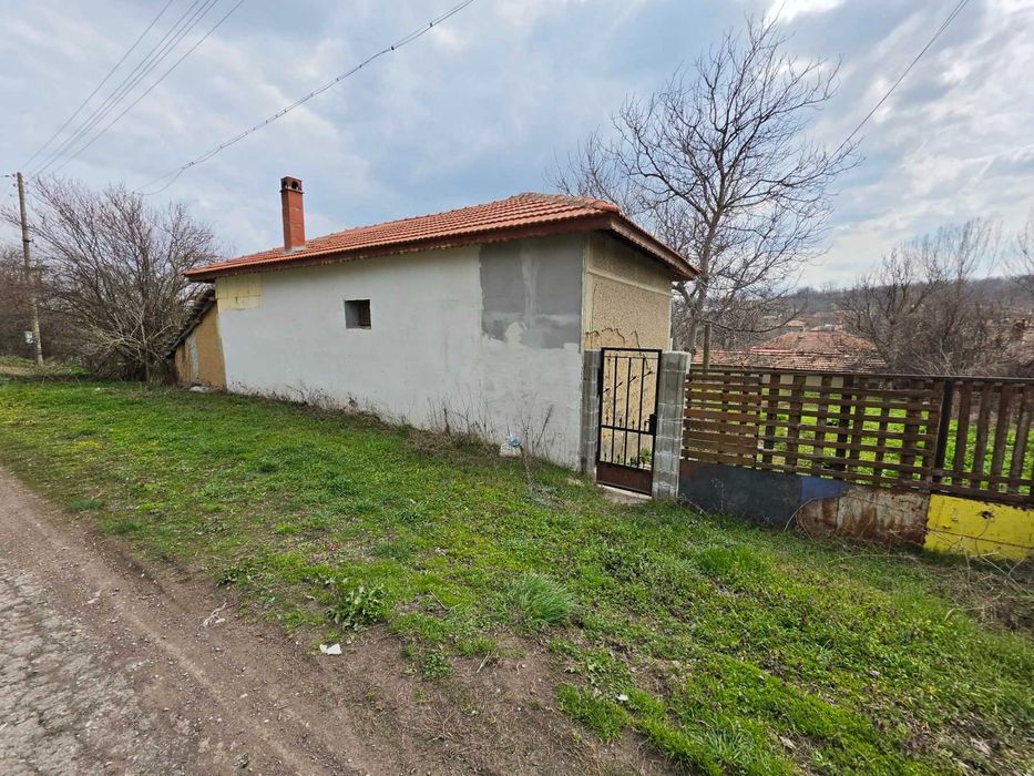 Едноетажна къща, кв. Бряг