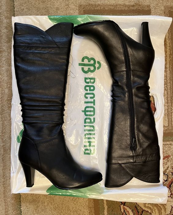 Продам женские сапоги