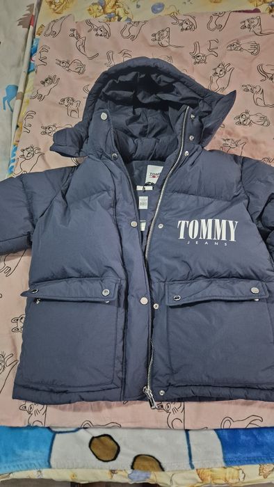 Ново яке Tommy jeans