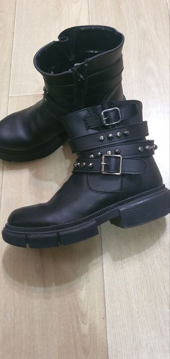 Ботинки высокие на девочку, полусапожки