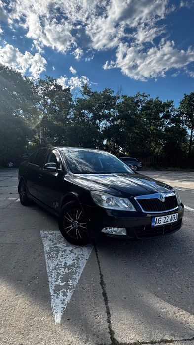 SKODA Octavia 2012 — imagine 2