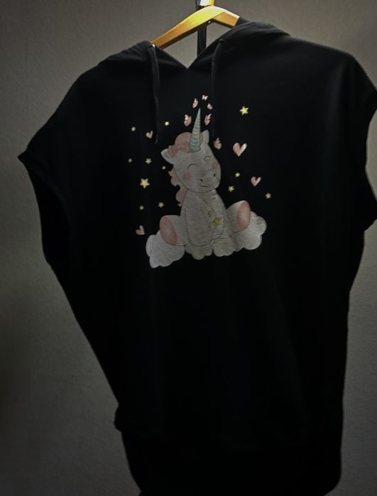 Кофта с единорогом