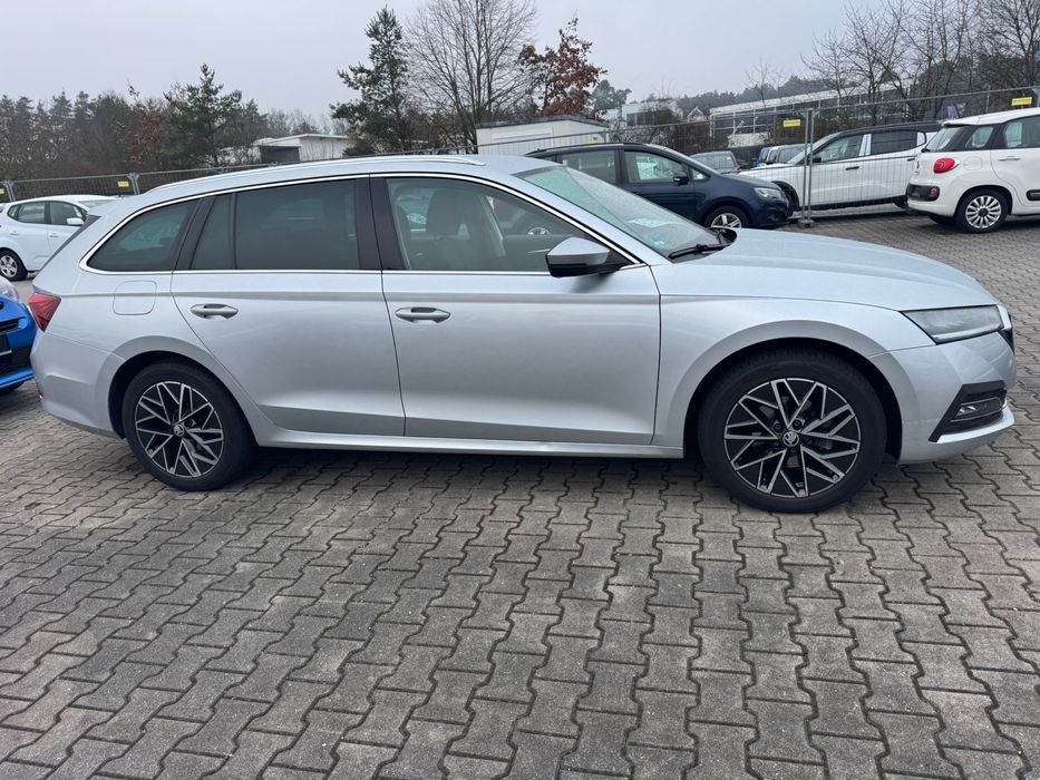 Skoda octavia 2.0 dsg  2022 , 155.000 km Head-up Memory Masaj Camera