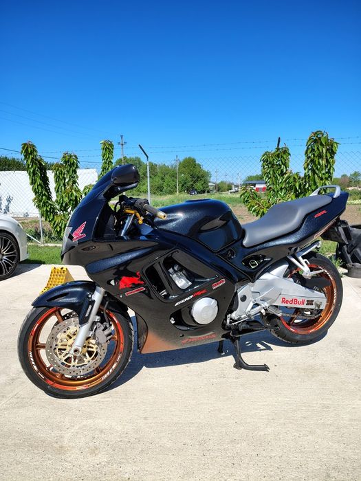 Vând honda Cbr 600 F3