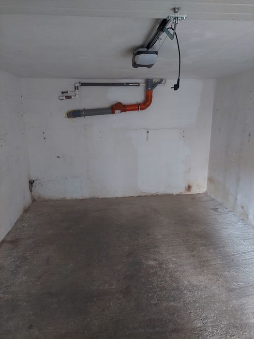 Garaj sub bloc de inchiriat