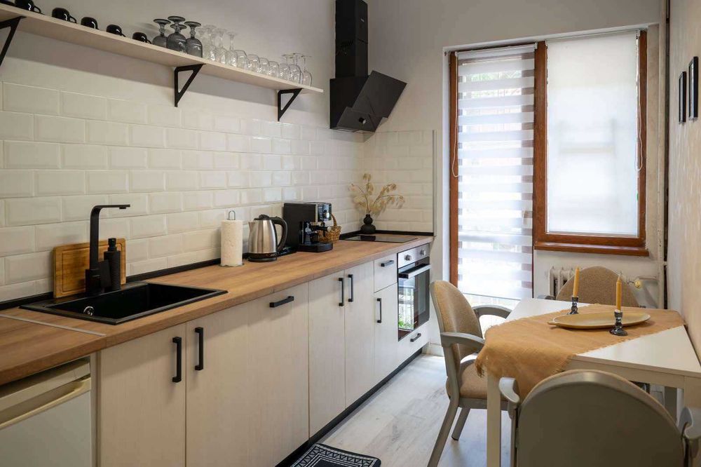 Дава се под наем Тристаен апартамент в София, Център - 70 кв.м за 999 € - Снимка #4