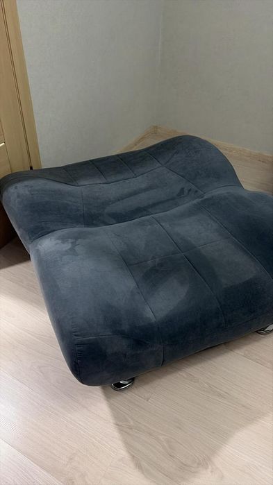 Продам диван и два кресла