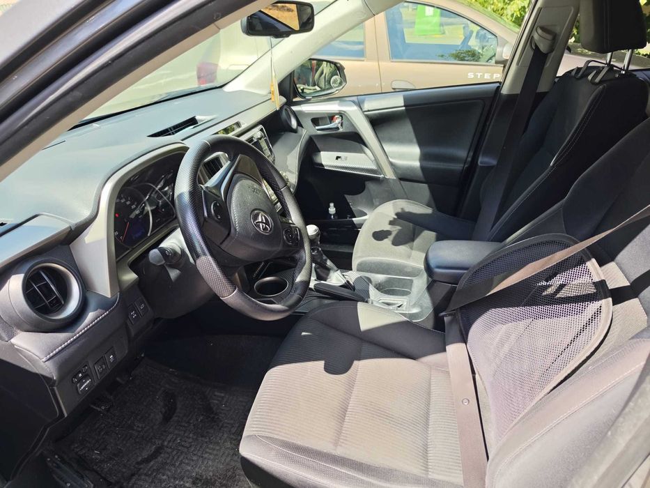 Toyota Rav4,an2015 4x4,2,2d
