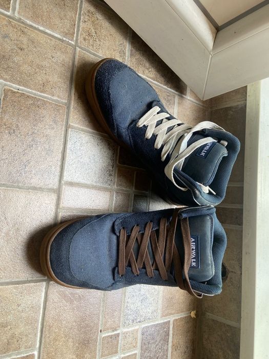 Tenesi Airwalk Breaker Mid 43