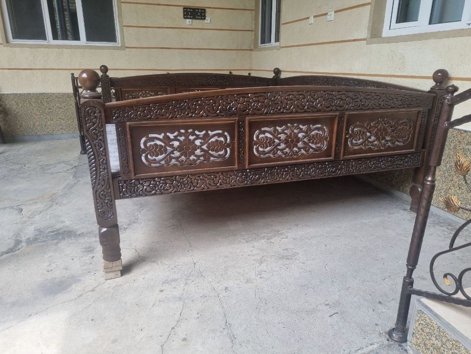 Kravat Hovliga.