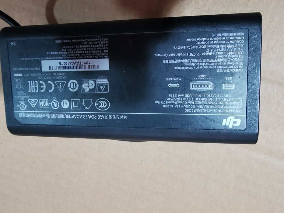 Controller drona dji gl 358wB + incarcator dji f2c60 17v,3,5A
