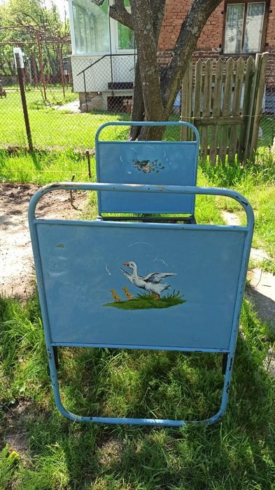 Метално детско легло