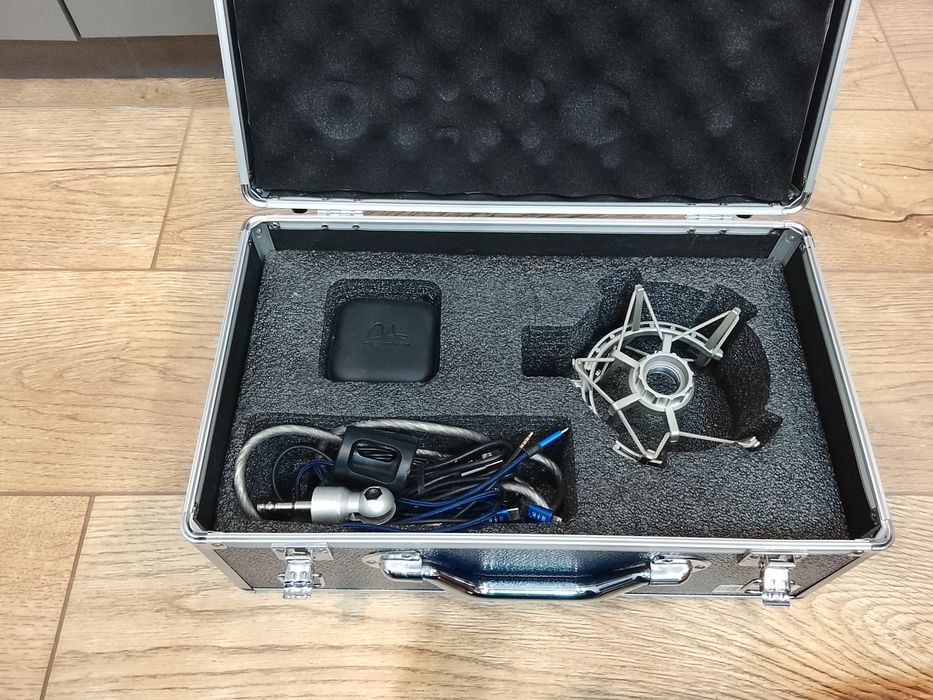 Продам караоке в хорошом состоянии