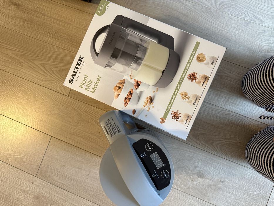 Aparat de preparare lapte vegetal