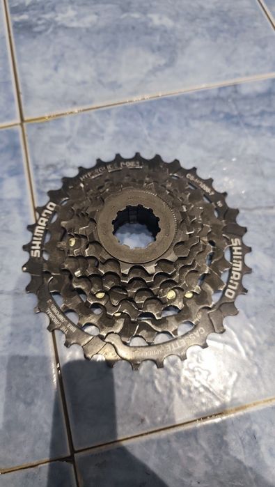 Касета Shimano Tourney CS-HG200 7ск за колелоколе