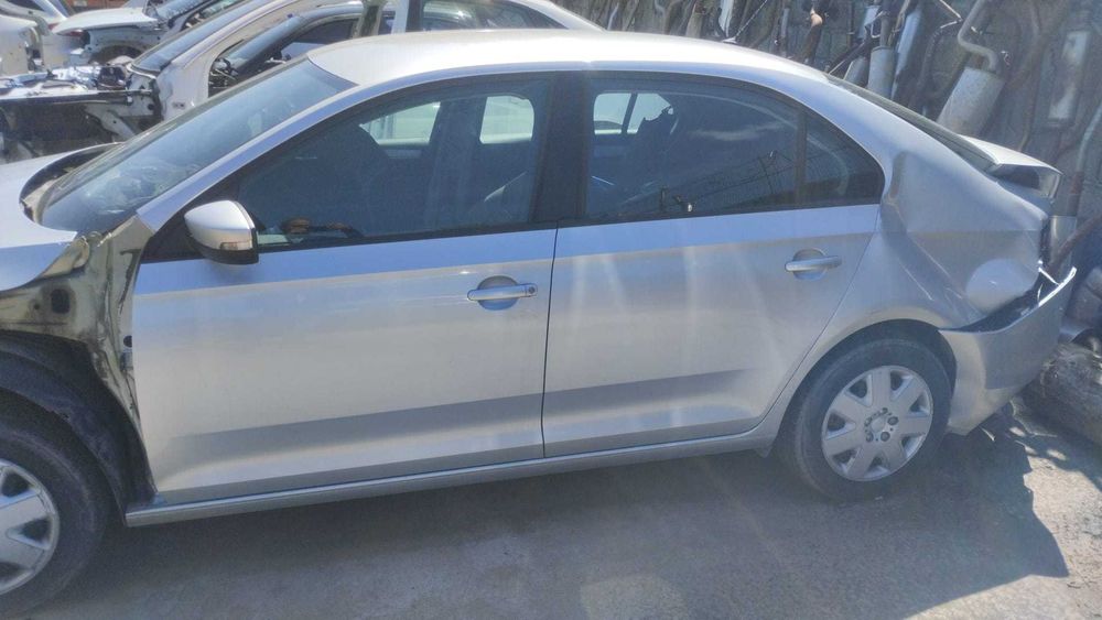 Usi Stanga/Dreapta Fata, Stanga/Dreapta Spate Skoda Rapid 2016
