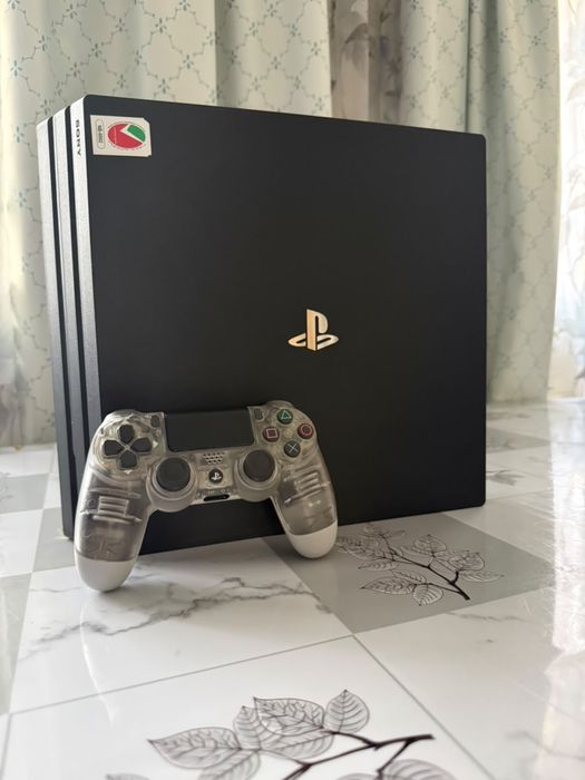 PlayStation 4 Pro (850 Gb) +комплект игр