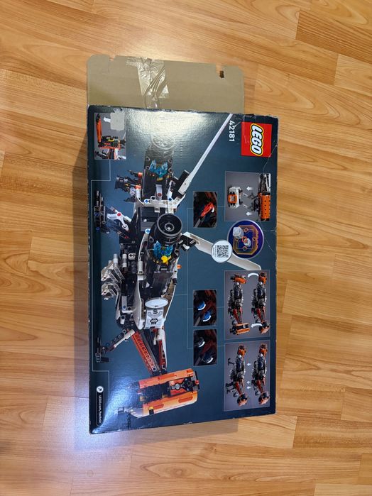 LEGO Technic - Naveta spatiala LT81 cu decolare si aterizare (42181)