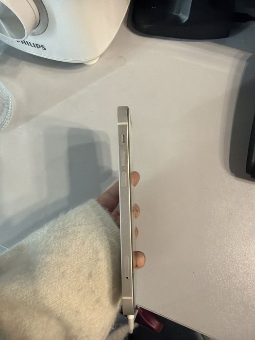 Iphone 12 сатылады