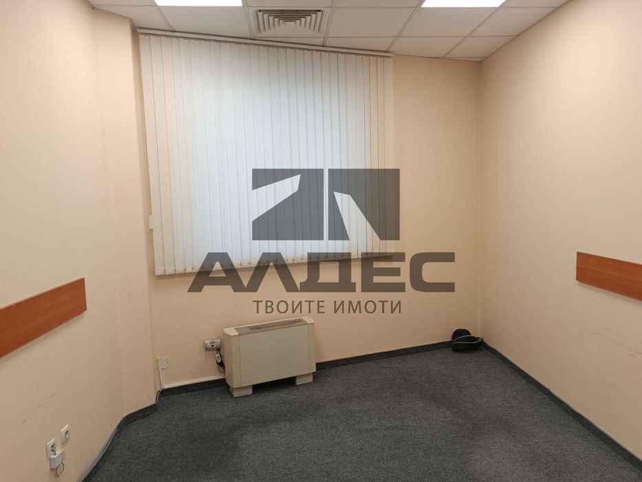 Продава се многофункционален офис в Полигона!