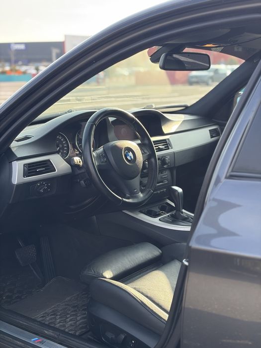Vând bmw e90 335D