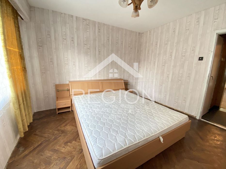 Дава се под наем Четиристаен апартамент в Варна, Цветен квартал - 86 кв.м за 357 € - Снимка #5