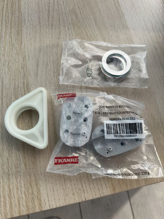 Baterie bucatarie cu 3 cai, dus extractabkl Franke neutilizata