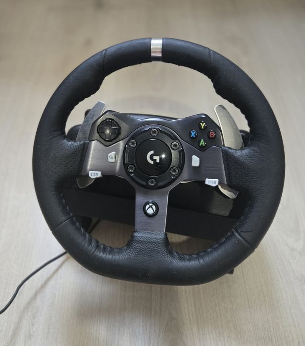 Игровой руль Logitech G920 Driving Force