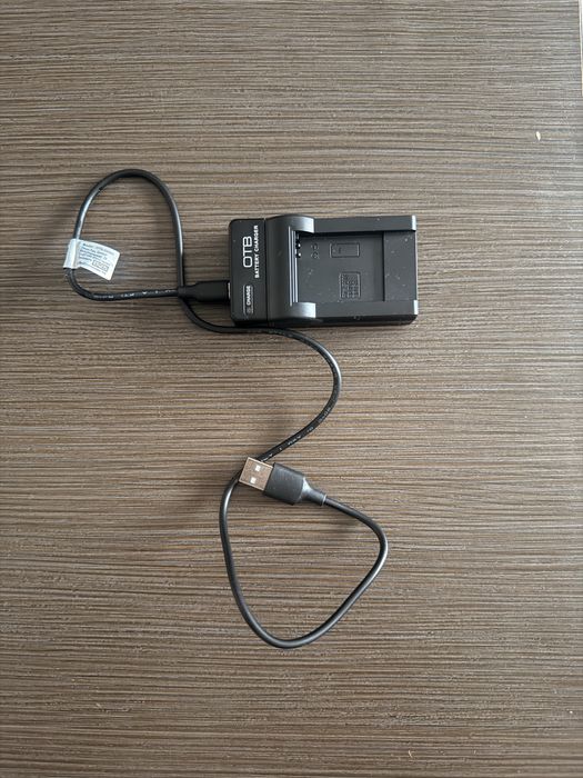 Vând Cameră Samsung ES65