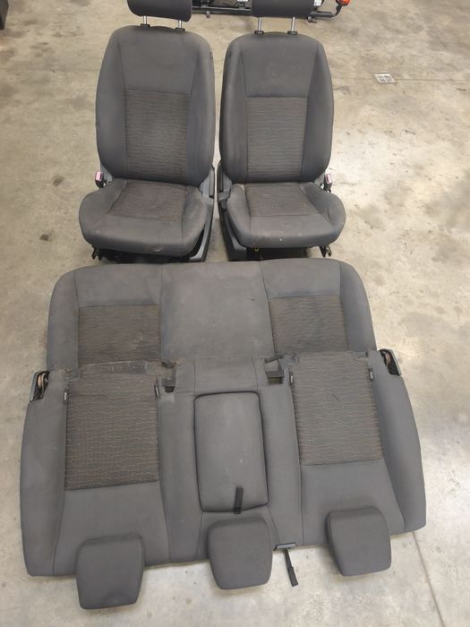 Interior scaune fete usi ford ranger 2015