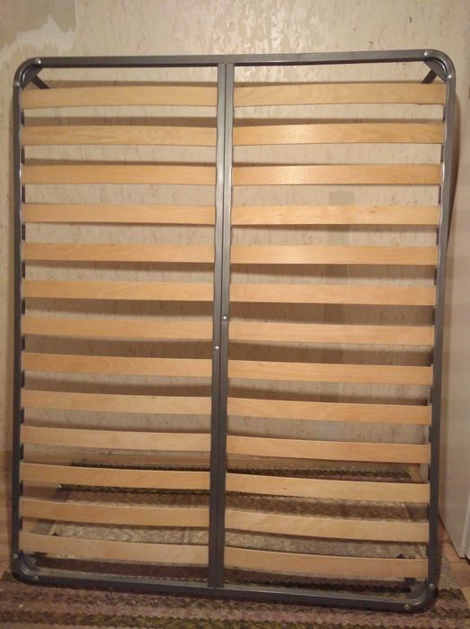 Спалня с матрак 160х200х 18см  /монтаж/