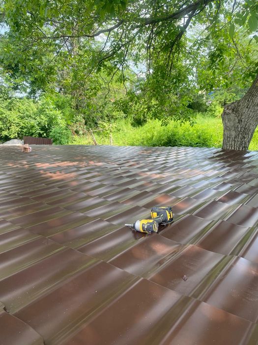 Reparatii Acoperisuri / Izolatii/ Vopsire/ Terase/ Sistem Pluvial