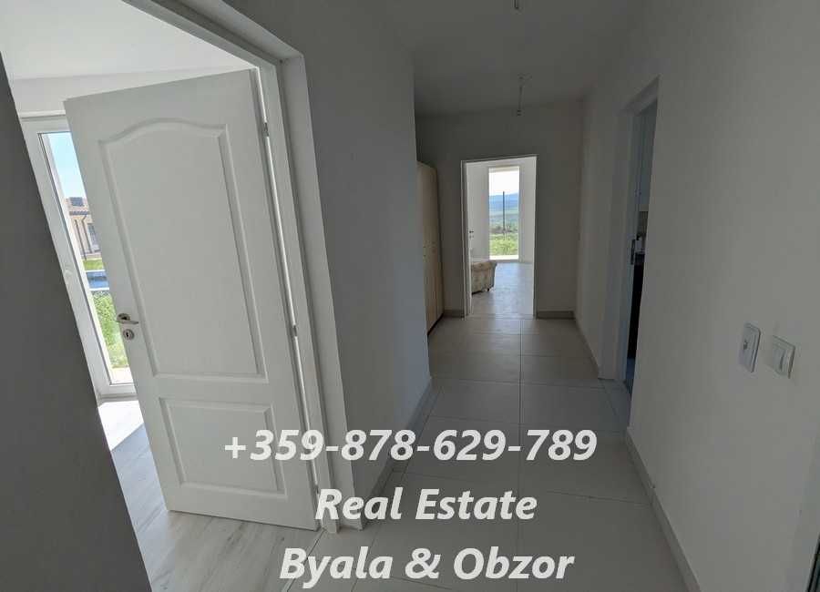 Просторен тристаен апартамнет с две бани