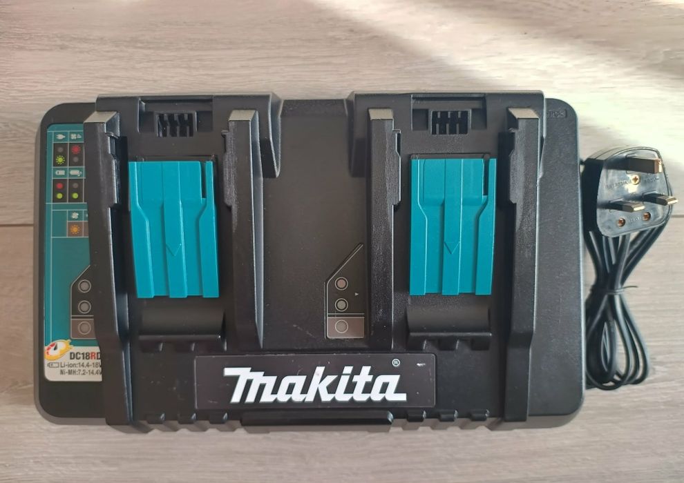 Set scule profesionale Makita 18 V