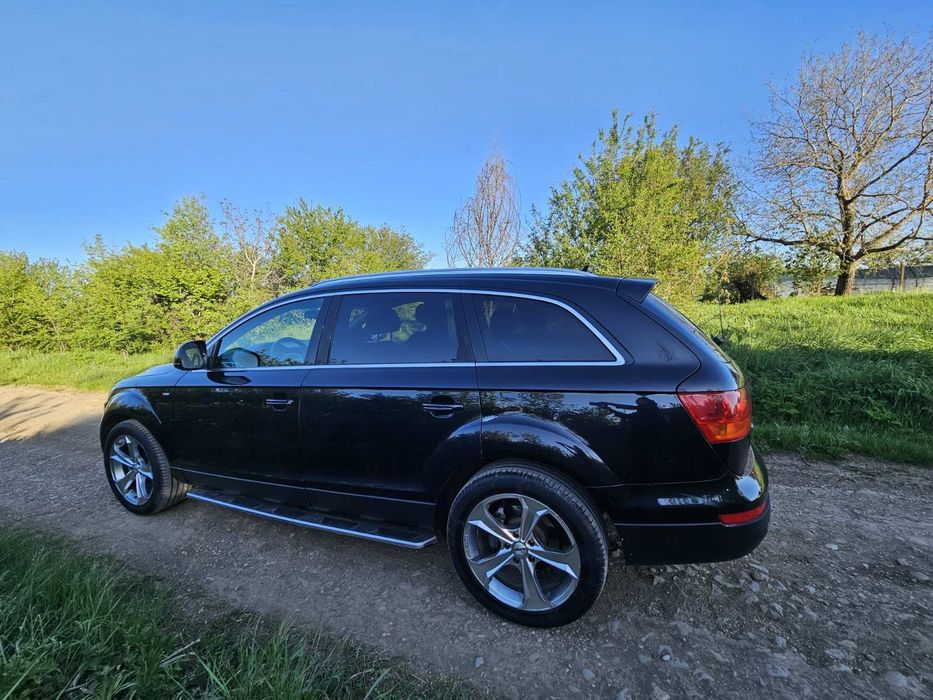 Ауди Q7 3.0 TDI 239HP S-Line