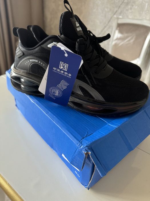 Новые кроссы размер 41 маломерят