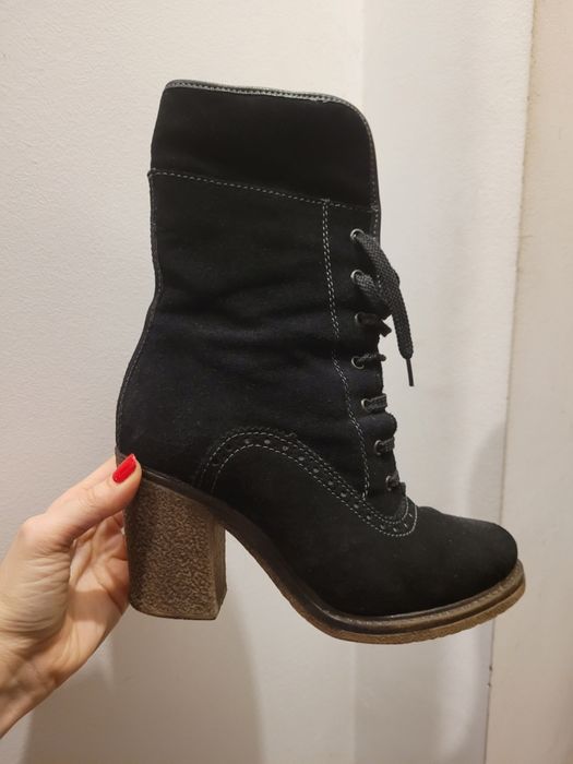 Ghete toc imblanite piele intoarsa