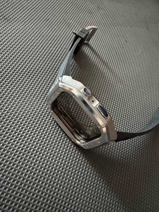 Carcasă metalică Apple Watch